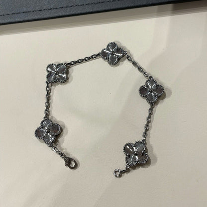 [Luna Brilliance JEWELRY]CLOVER 5 MOTIF BLACK BRACELET