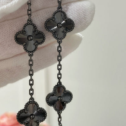 [Luna Brilliance JEWELRY]CLOVER 5 MOTIF BLACK BRACELET