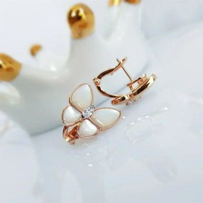 [Luna Brilliance]BUTTERFLY MOP DIAMOND EARRINGS