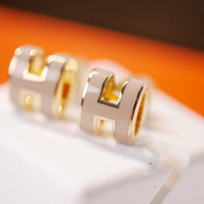 [Luna Brilliance]MINI POP H GOLD EARRINGS GREY