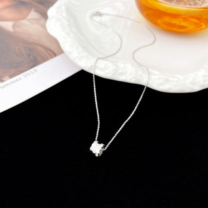 [Luna Brilliance]BEE MINI PEDANT DIAMOND NECKLACE