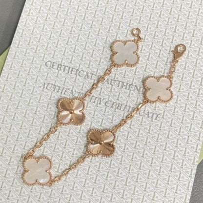 [Luna Brilliance]CLOVER WHITE PEARL MOP 5 MOTIF BRACELET COLLECTION