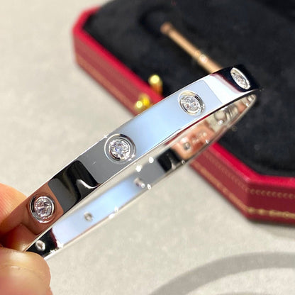 [Luna Brilliance] LOVE BRACELET 6.1MM 10 DIAMONDS