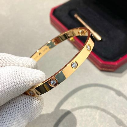 [Luna Brilliance] LOVE BRACELET 6.1MM 10 DIAMONDS