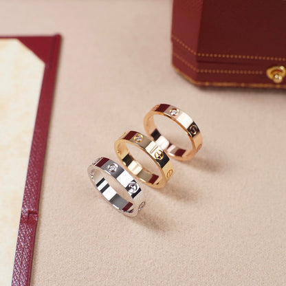 [Luna Brilliance] LOVE 4MM 1 DIAMOND RING