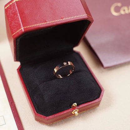 [Luna Brilliance] LOVE 4MM 1 DIAMOND RING