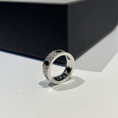 [Luna Brilliance] LOVE RING 5.5MM DIAMONDS PAVED CERAMIC