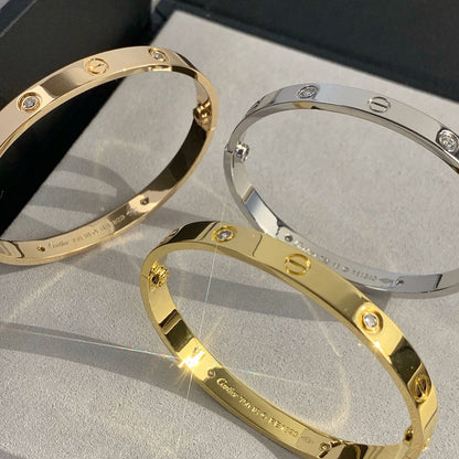 [Luna Brilliance] LOVE BRACELET 6.1MM 4 DIAMONDS