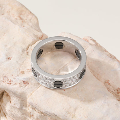 [Luna Brilliance] LOVE RING 5.5MM DIAMONDS PAVED CERAMIC