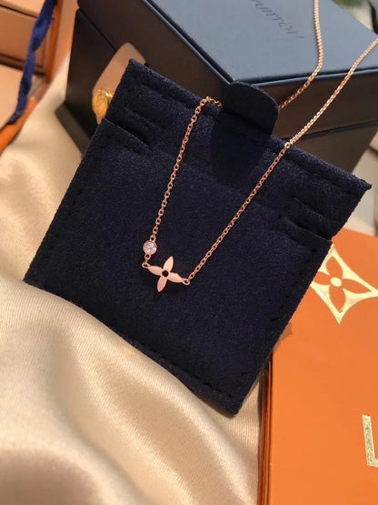[Luna Brilliance]BLOSSOM PENDANT PINK GOLD AND DIAMOND