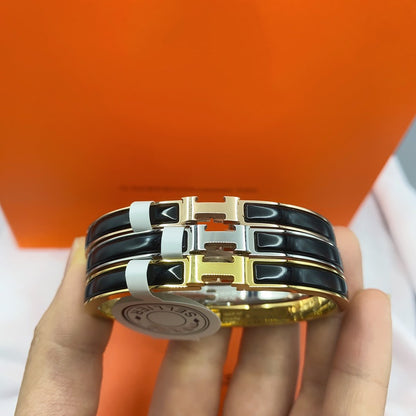 [Luna Brilliance]CLASSIC HM CLIC BLACK 8MM ENAMEL BRACELET
