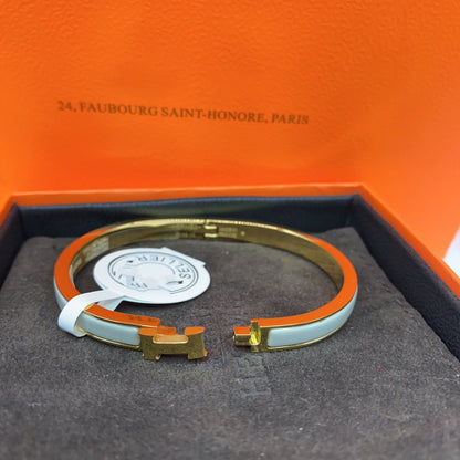 [Luna Brilliance]CLASSIC HM CLIC GREEN 8MM ENAMEL BRACELET