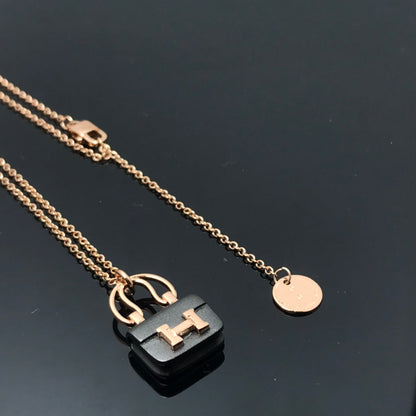 [Luna Brilliance]WOMEN'S HM AMULETTES CONSTANCE PENDANT NECKLACE