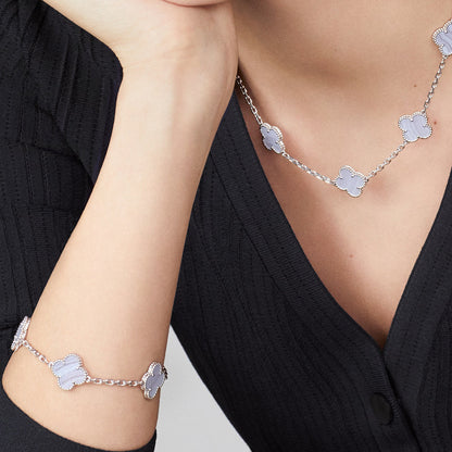 [Luna Brilliance]CLOVER 10 MOTIFS BLUE CHALCEDONY NECKLACE