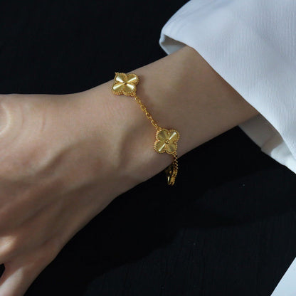[Luna Brilliance]Clover Laser  Pulsar Stone 5-Motif & LOVE Diamond-Paved Bracelet Stack Set