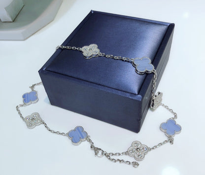 [Luna Brilliance]CLOVER 10 MOTIFS CHALCEDONY DIAMONDS SILVER NECKLACE